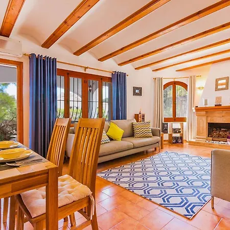 Moreno With Large Private Pool Villa
