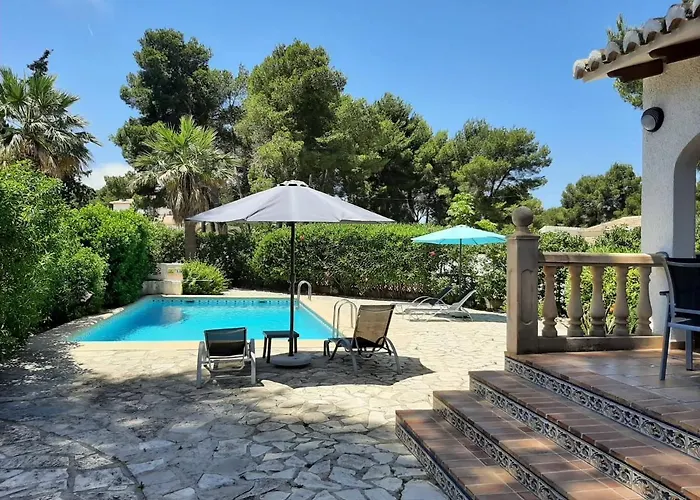 Vila Moreno With Large Private Pool